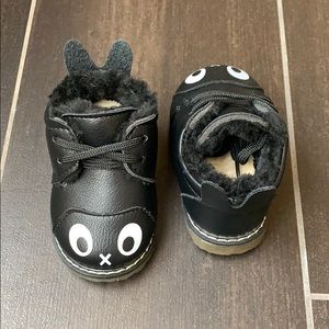 Baby shoes